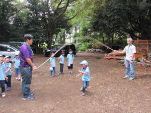 縄跳びの様子
