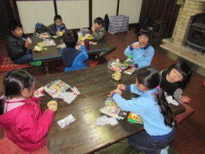 お菓子パーティーの様子