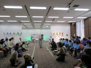 第二部：スタンツ（指導者の劇）