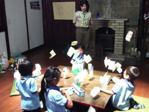 「３・２・１・ビックリ箱！オープン」