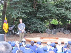 カヌー制作について発表するＶＳ