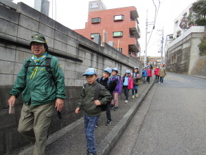 總持寺から東福寺へ移動中！