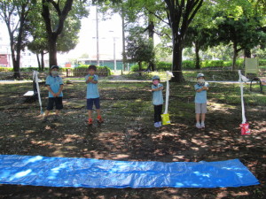 お菓子落としの様子１