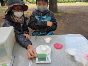 １０ｇ「塩の計量」