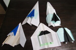 紙ひこうき、完成！