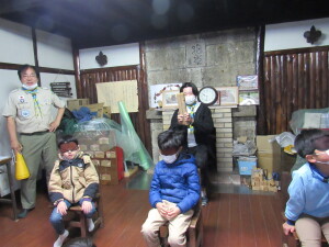 ②聴覚（何がぶつかった音かな？）