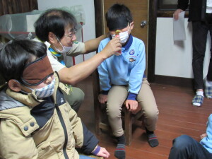 ③嗅覚（何の匂いがするかな？）