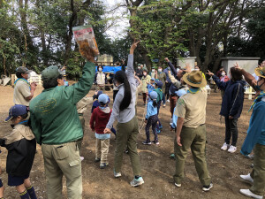 「最初はグー。ジャンケンポン」