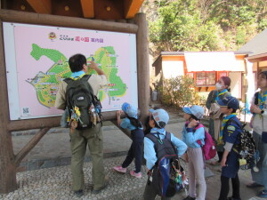 コースを説明するビーバー隊長