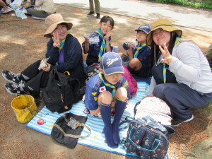 昼食の様子（カブ３組）