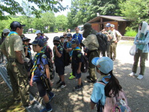 ３０分遅れで昆虫の森に到着