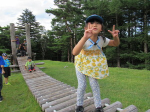 場内の林間広場で遊ぶＢＶＳ