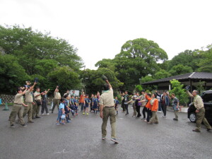 最後は鶴見總持寺にて「いやさか三唱」