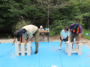 丸太切りの様子１