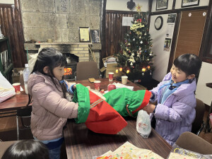 何が入っているのかなぁ？