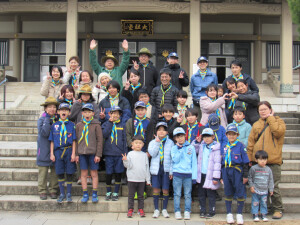 大祖堂前で記念写真