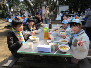 ボーイ隊と同じテーブル