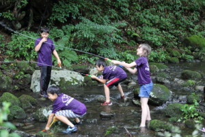 川遊び